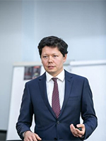 Мухамеджанов Евгений 